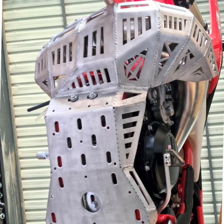 MitigatorSkid Plate (Bash Plate) With Pipe Guard Fits Beta RR 2015-2025 MitigatorSkid Plate (Bash Plate) With Pipe Guard Fits Beta RR 2015-2025