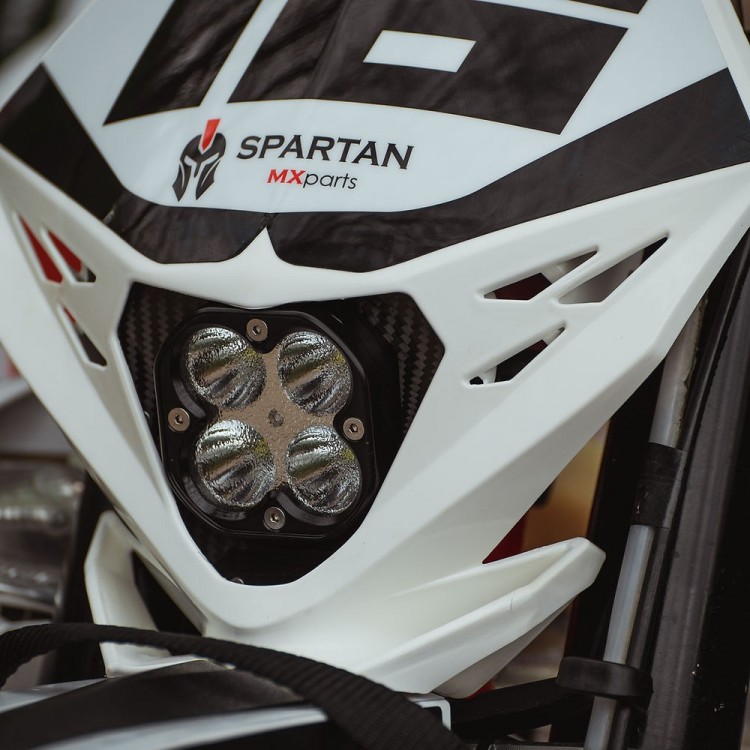 Spartan- Mx Parts Enduro Motorcycle Headlight BETA CARBON series 2010-2019 (Black) Spartan- Mx Parts Enduro Motorcycle Headlight BETA CARBON series 2010-2019 (Black)